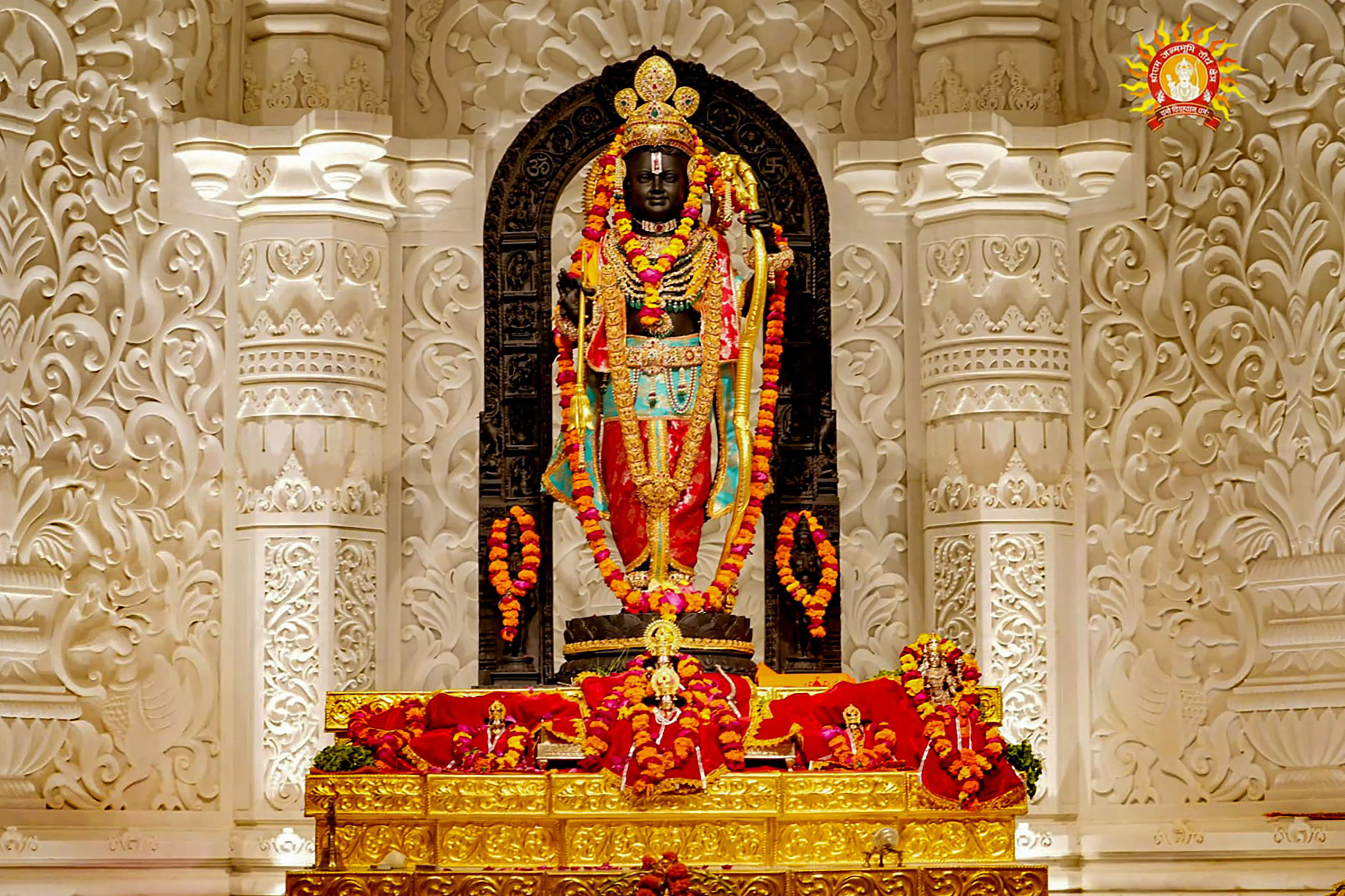 Ayodhya Dham Darshan – Ram Mandir Tour Package (2 Days / 1 Night)